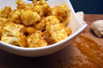 Popcorn s př&iacute;chut&iacute; kari